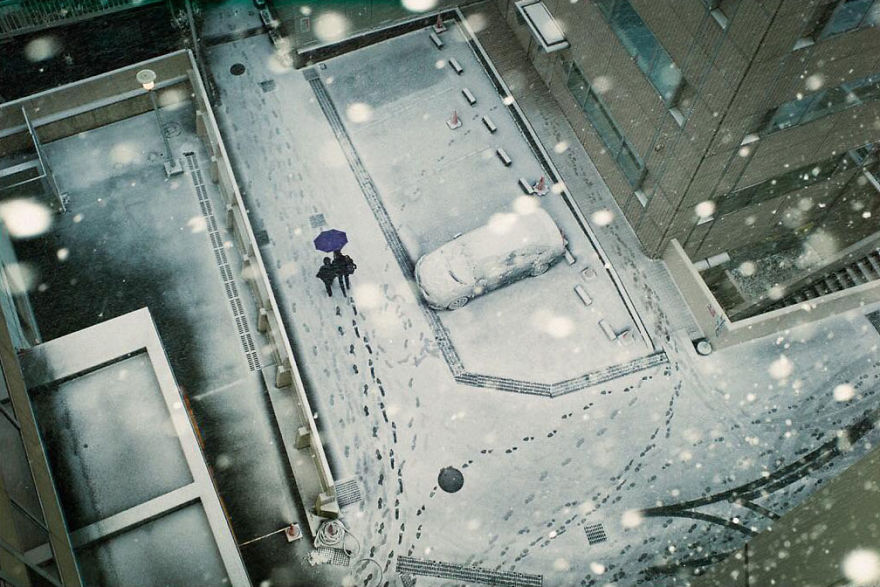 Japanese Photographer Manages To Show Bright Moments In Everyday Life In Japan