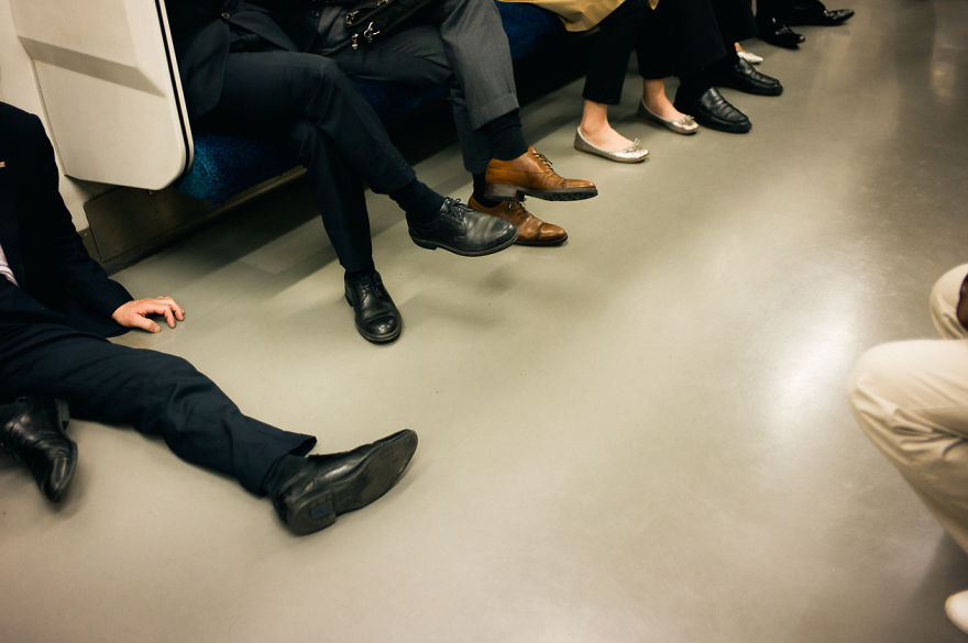 Japanese Photographer Manages To Show Bright Moments In Everyday Life In Japan