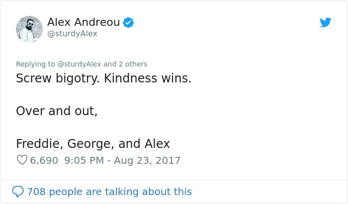 Gay Man Gets Turned Down From Adopting A Rescue Cat, So He Shares The Texts Online Gay Man Gets Turned Down From Adopting A Rescue Cat, So He Shares The Texts Online