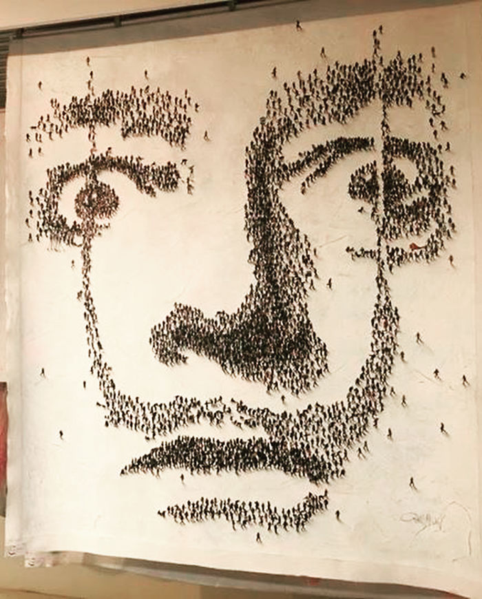 These 8 Paintings Are Filled With Easter Eggs That Are Only Visible When You Zoom In These 8 Paintings Are Filled With Easter Eggs That Are Only Visible When You Zoom In