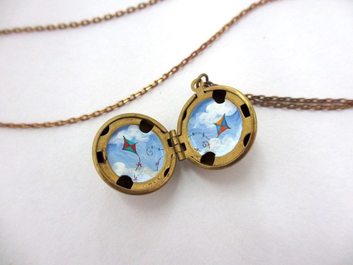 I Paint Portals To Outer Space For Fruit Flies