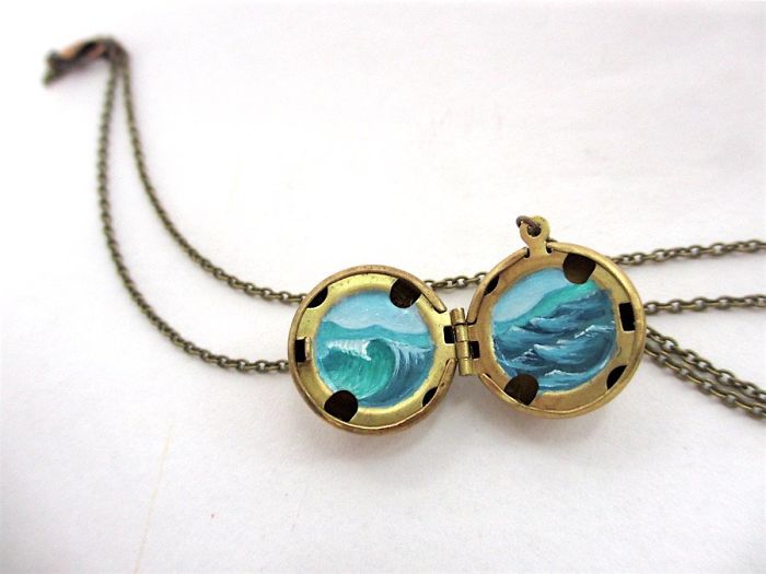 I Paint Portals To Outer Space For Fruit Flies