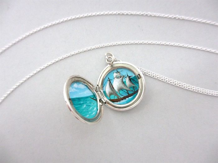 I Paint Portals To Outer Space For Fruit Flies