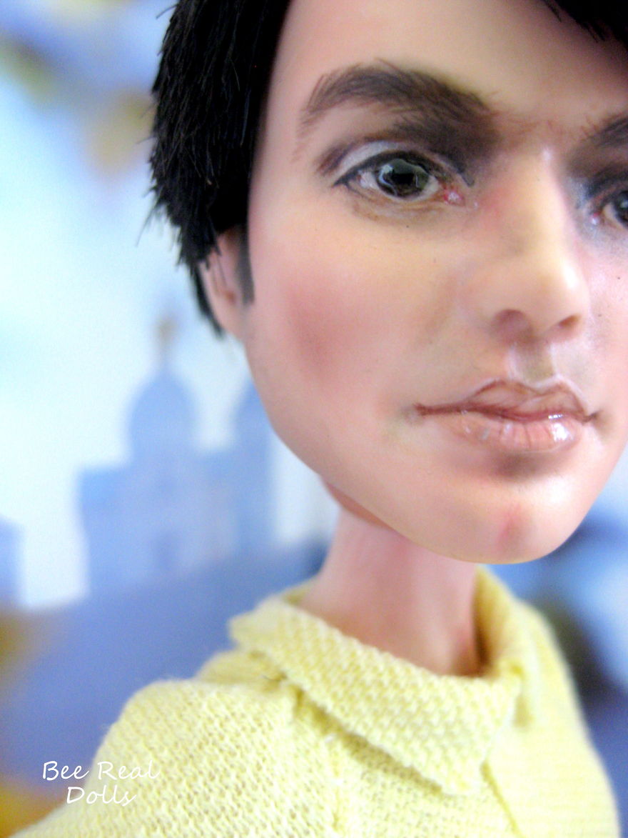 I Personalize, Re-Sculpt And Recycle Pre-Loved Dolls Into Famous People