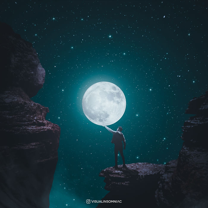 Selenophile Artist Expressed His Love To Moon Through His Art.