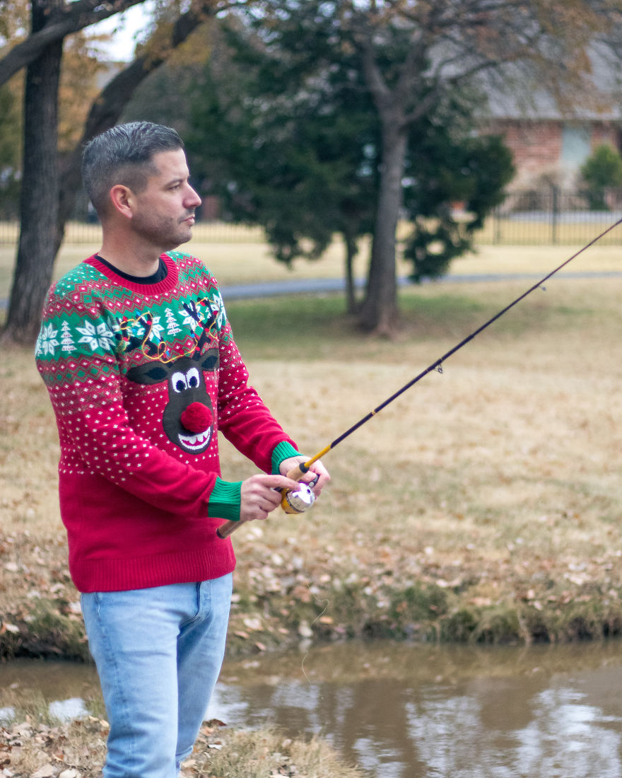 My Wife Wanted To Spread Some Laughs By Taking Ugly Christmas Photos Of Me, I Took It To Next Level My Wife Wanted To Spread Some Laughs By Taking Ugly Christmas Photos Of Me, I Took It To Next Level
