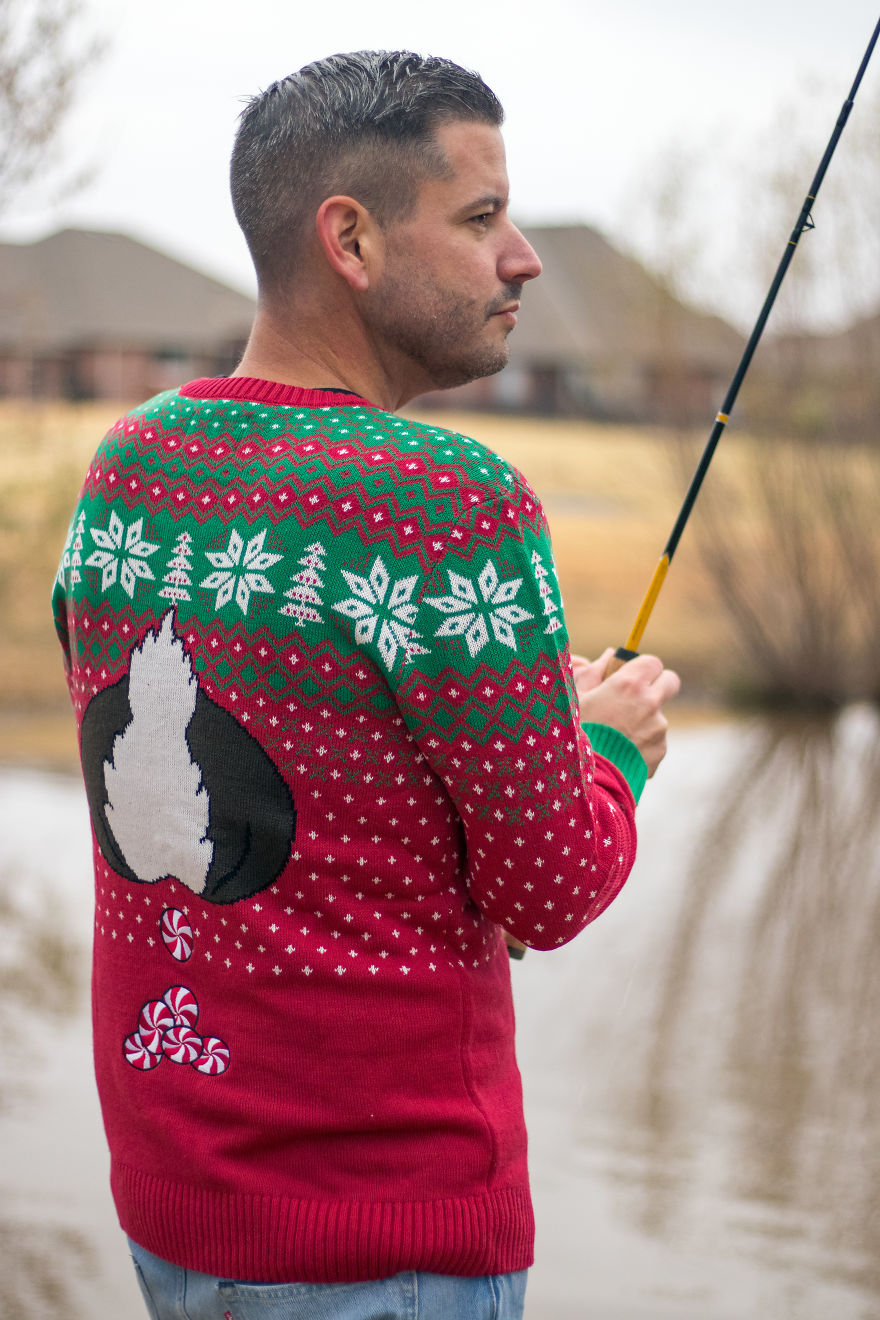 My Wife Wanted To Spread Some Laughs By Taking Ugly Christmas Photos Of Me, I Took It To Next Level