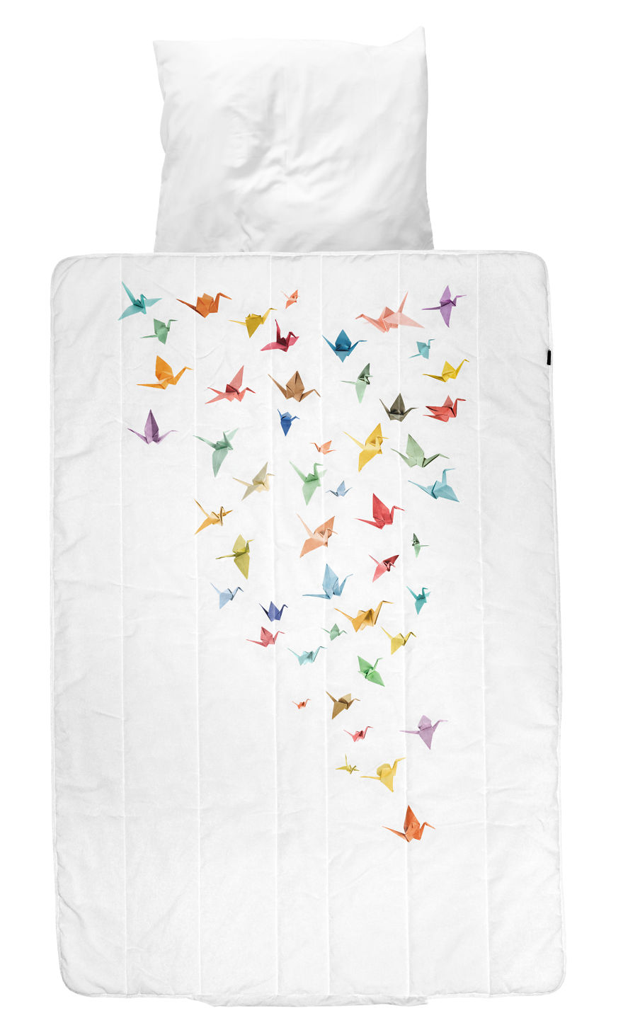 This Amsterdam Hospital Staff Folded 1.000 Paper Cranes To Help Patients Sleep This Amsterdam Hospital Staff Folded 1.000 Paper Cranes To Help Patients Sleep