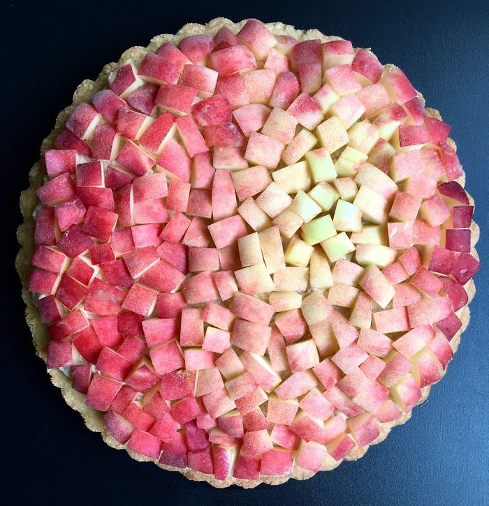 This Woman Takes Pie Baking To Another Level (News Pics)