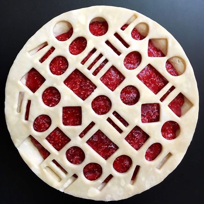 This Woman Takes Pie Baking To Another Level (News Pics)