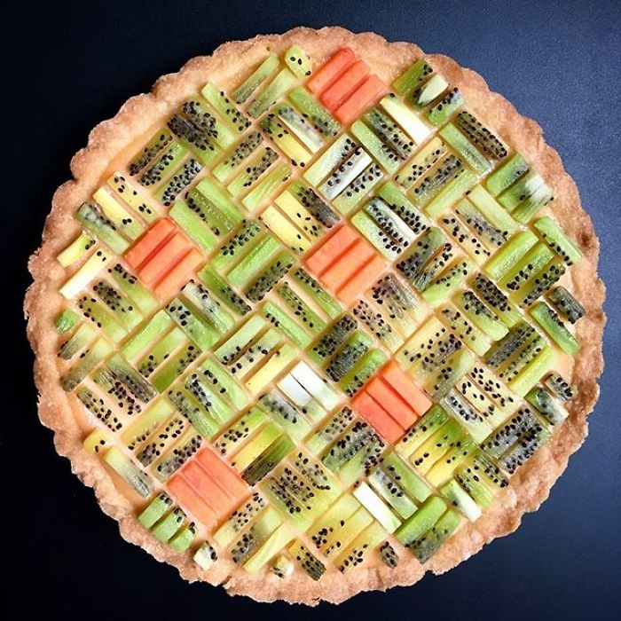 This Woman Takes Pie Baking To Another Level (News Pics)