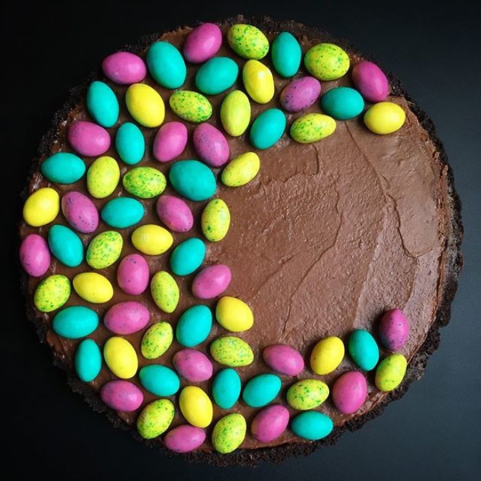 This Woman Takes Pie Baking To Another Level (News Pics)