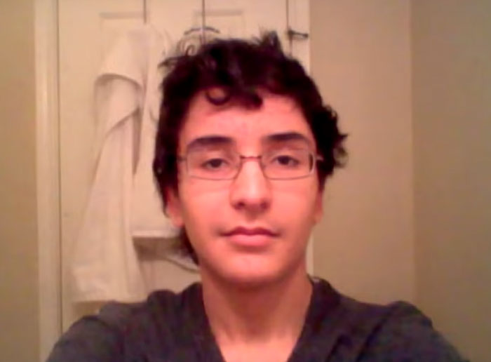 This Guy Takes A Selfie Each Day And Will Continue Until He Dies