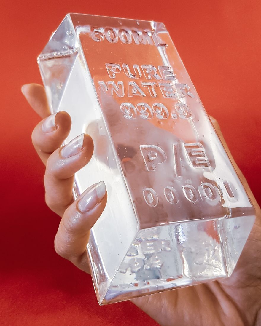 I Turned Water Into Banknotes And Gold Bars To Raise Awareness About Our Most Valuable Resource I Turned Water Into Banknotes And Gold Bars To Raise Awareness About Our Most Valuable Resource