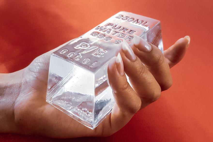 I Turned Water Into Banknotes And Gold Bars To Raise Awareness About Our Most Valuable Resource I Turned Water Into Banknotes And Gold Bars To Raise Awareness About Our Most Valuable Resource