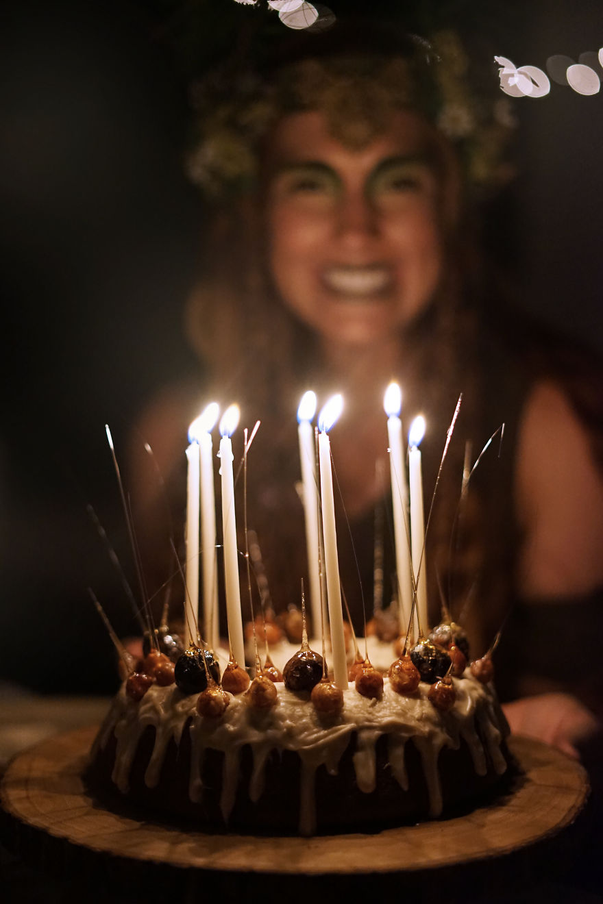 Acorn And Bourbon Elf Queen Cake