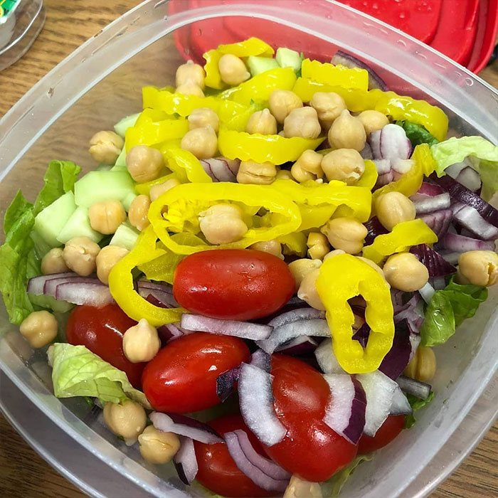 After Neglecting My Body For 10 Years, I Started Making Small Changes And Went From 300lbs To 150lbs