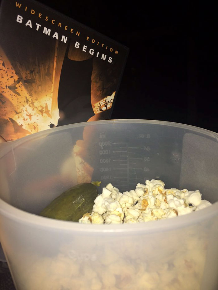 Turns Out That Texans Had No Idea No One Else Eats Pickles At Movie Theaters And It's Hilarious