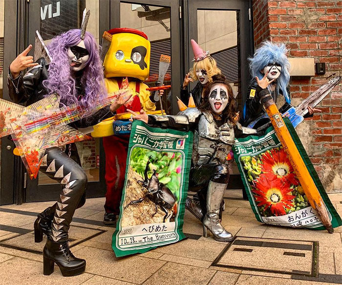 Japanese Art Students Turned Themselves Into Famous Paintings, Including The Biggest Fail Ever - Ecce Homo Japanese Art Students Turned Themselves Into Famous Paintings, Including The Biggest Fail Ever - Ecce Homo