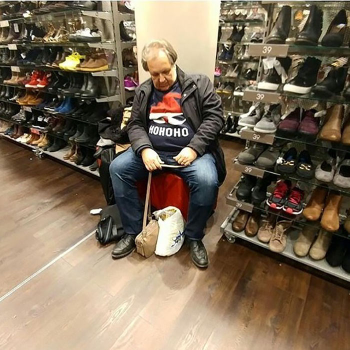 Funny-Miserable-Men-Shopping-Photos