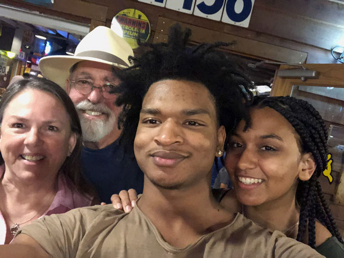 Grandma Who Accidentally Invited A Stranger To Thanksgiving Spends Third Thanksgiving With The Teen Grandma Who Accidentally Invited A Stranger To Thanksgiving Spends Third Thanksgiving With The Teen