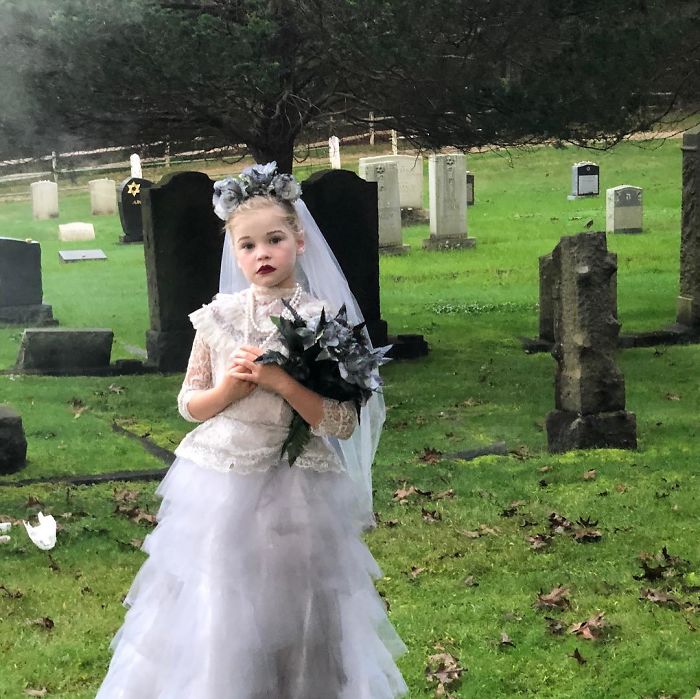Neil Patrick Harris' Family Revealed Their 2018 Halloween Costumes And They Might Be The Creepiest Yet Neil Patrick Harris' Family Revealed Their 2018 Halloween Costumes And They Might Be The Creepiest Yet