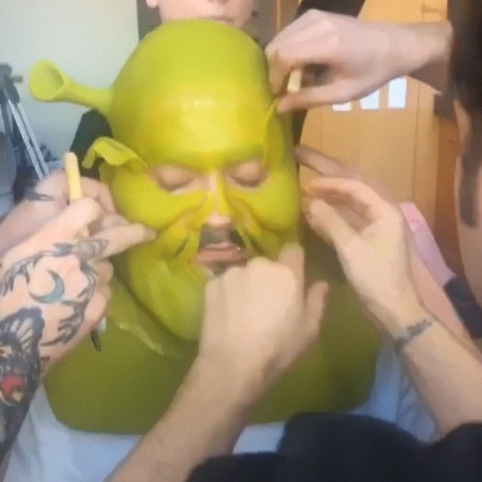 Heidi Klum Finally Reveals This Year’s Costume, Proves She’s The Queen Of Halloween Once More Heidi Klum Finally Reveals This Year’s Costume, Proves She’s The Queen Of Halloween Once More