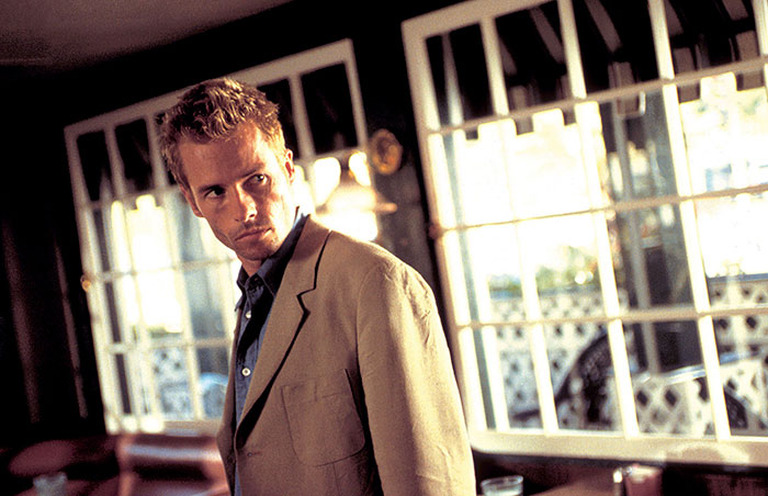 Memento (2000)