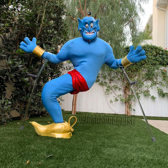 Every Halloween This One-Legged Guy Makes An Epic Halloween Costume, And He Just Revealed His 2018 Costume Every Halloween This One-Legged Guy Makes An Epic Halloween Costume, And He Just Revealed His 2018 Costume