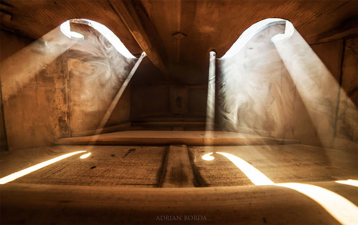 10 Incredible Photos Taken Inside Music Instruments By A Romanian Photographer 10 Incredible Photos Taken Inside Music Instruments By A Romanian Photographer