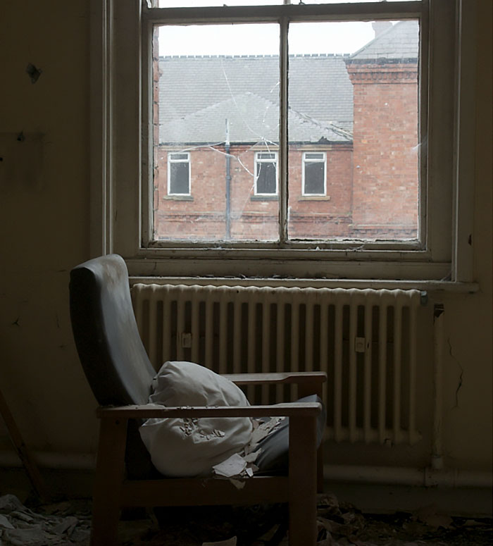 8 Completely Healthy People Tried To Find Out How Easy It Is To Get Admitted To A Psychiatric Asylum, Only To Realize How Hard It Is To Get Out 8 Completely Healthy People Tried To Find Out How Easy It Is To Get Admitted To A Psychiatric Asylum, Only To Realize How Hard It Is To Get Out