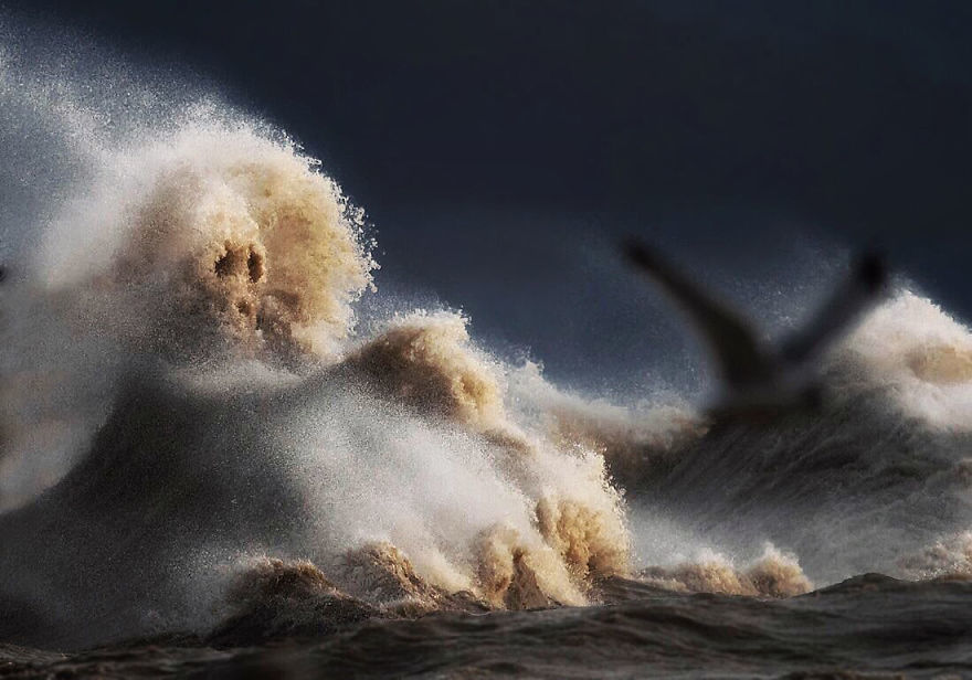 11 Stunning Images Of Enraged Lake Erie By Dave Sandford