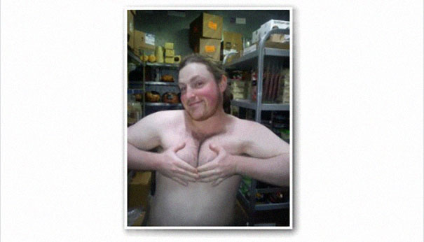 “I Received A Text From Someone Asking For Topless Photos. I Obliged. He Had The Wrong Number” “I Received A Text From Someone Asking For Topless Photos. I Obliged. He Had The Wrong Number”