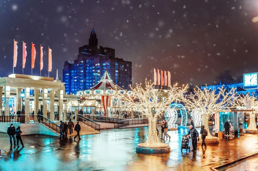 Winter Fairy Tale To Remember: Moscow&rsquo;s Journey To Christmas Festival