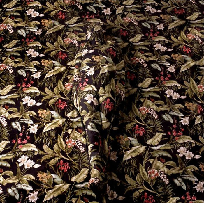 Meet Cecilia Paredes, The Artist Who As A Chameleon Mixes With Her Works