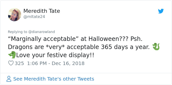 Neighbors Are Saying This Woman's Christmas Dragon Decorations Are Inappropriate, So She 'Fixes' It