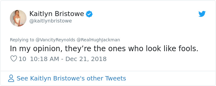 Ryan Reynolds Gets Hilariously Pranked By Hugh Jackman And Jake Gyllenhaal Ryan Reynolds Gets Hilariously Pranked By Hugh Jackman And Jake Gyllenhaal