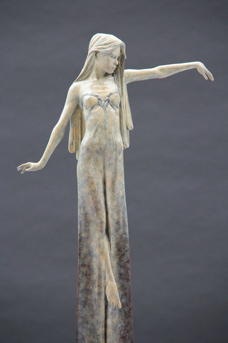 This Artist Makes Incredible Female Sculptures That Will Impress You