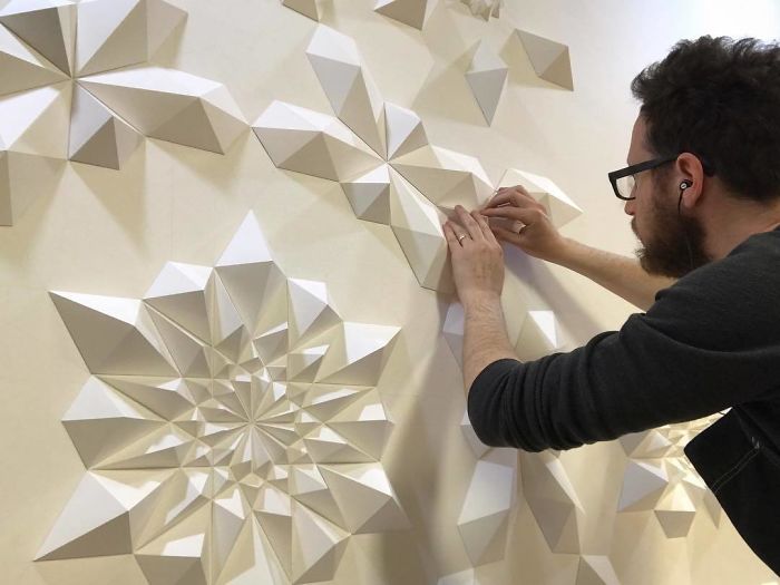 The Way This Engineer Turns Simple Sheets Of Paper Into Geometric Art Is Amazingly Satisfying (30 Pics) The Way This Engineer Turns Simple Sheets Of Paper Into Geometric Art Is Amazingly Satisfying (30 Pics)