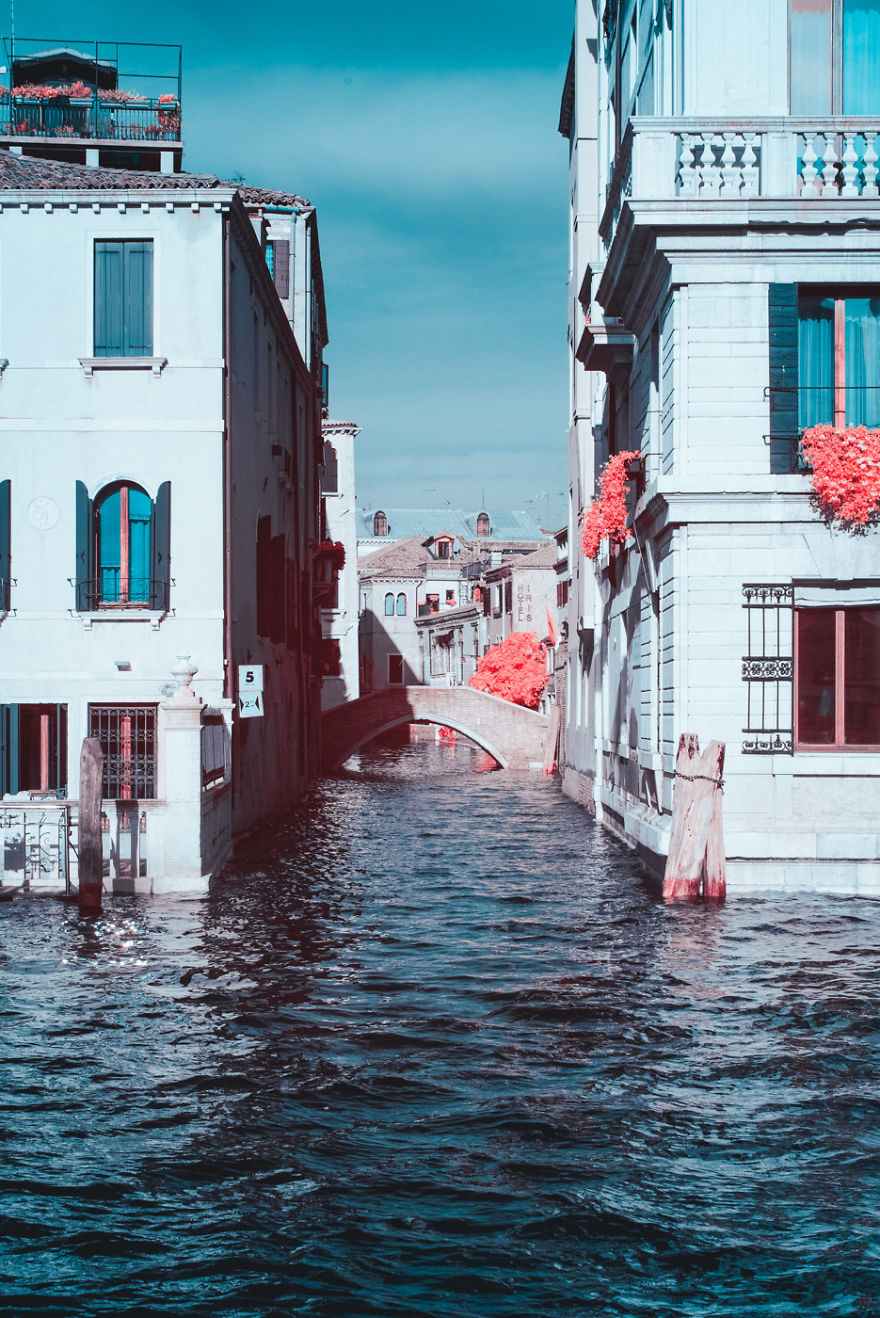 Italian Photographer Captures The World In Infrared And It Is The Best Thing You Would Ever See