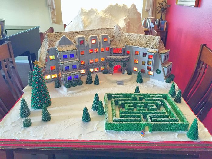 This Family Takes Gingerbread House Building To The Next Level, Destroys Them With An Axe Or Baseball Bat