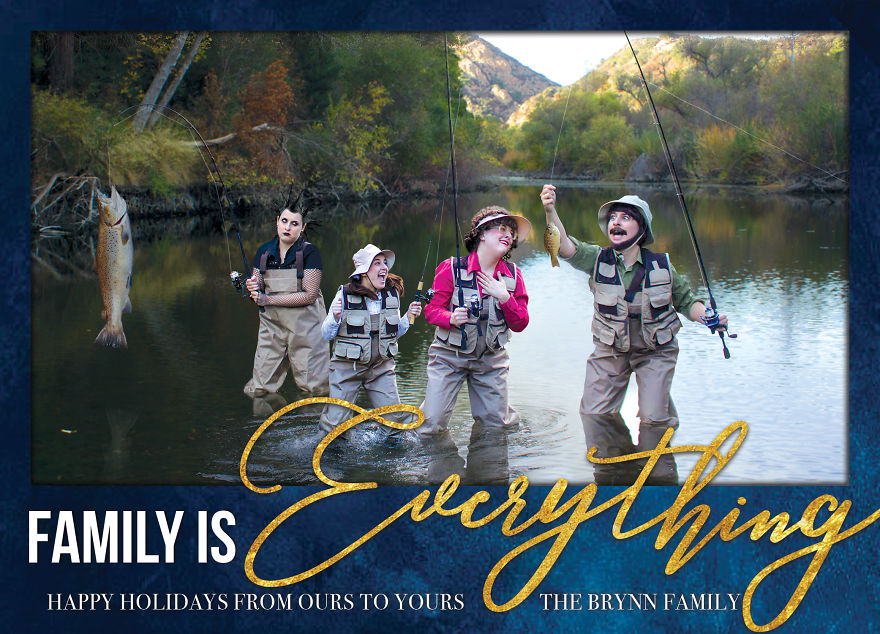 I Turn Myself Into 4 Pretend Family Members To Send Awkward Holiday Cards To My Actual Family I Turn Myself Into 4 Pretend Family Members To Send Awkward Holiday Cards To My Actual Family