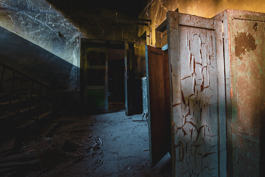 I Photographed Abandoned Soviet Towns And Factories In Kyrgyzstan