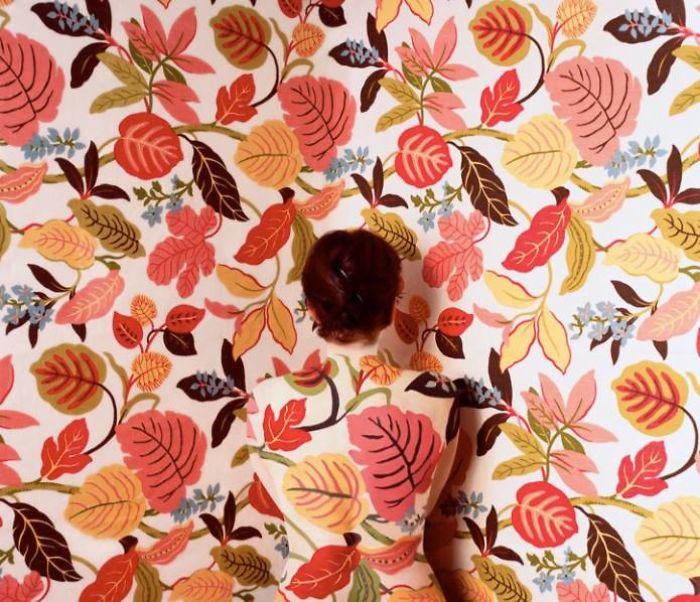 Meet Cecilia Paredes, The Artist Who As A Chameleon Mixes With Her Works