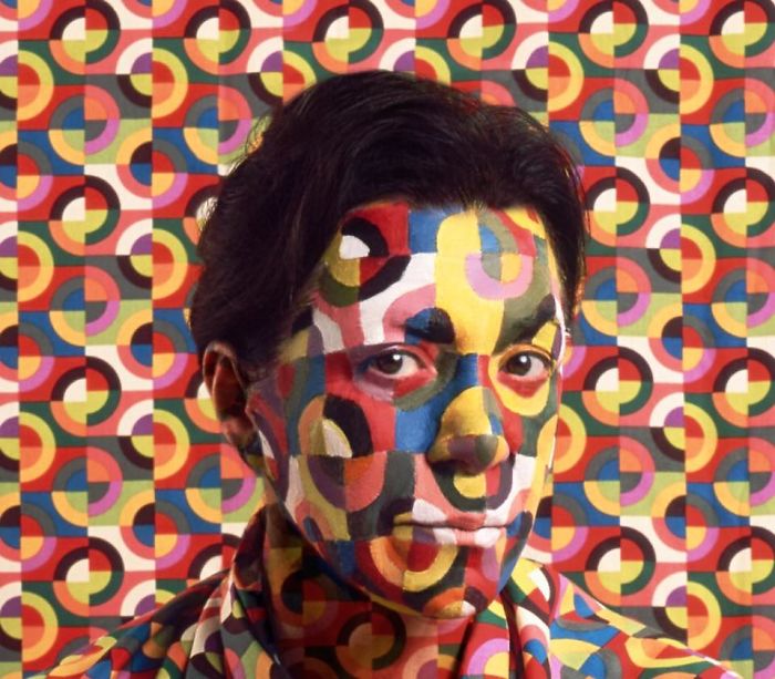 Meet Cecilia Paredes, The Artist Who As A Chameleon Mixes With Her Works