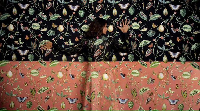 Meet Cecilia Paredes, The Artist Who As A Chameleon Mixes With Her Works