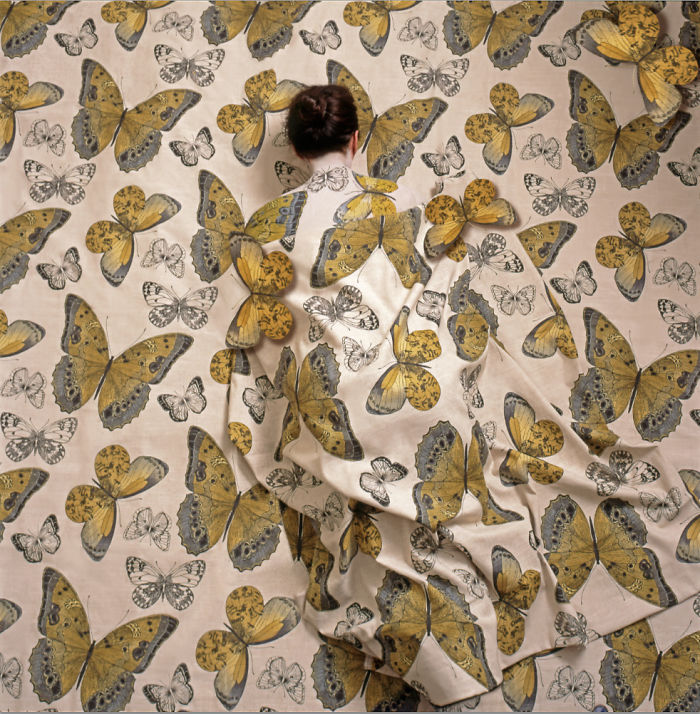 Meet Cecilia Paredes, The Artist Who As A Chameleon Mixes With Her Works