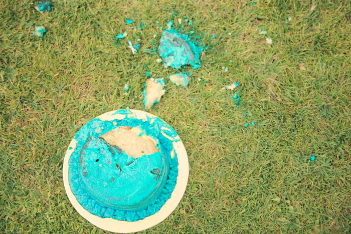 Ex-Wife Breaks Into Venue Trying To Ruin Ex-Husband's Wedding, Donut Shop Manager Saves The Day Ex-Wife Breaks Into Venue Trying To Ruin Ex-Husband's Wedding, Donut Shop Manager Saves The Day