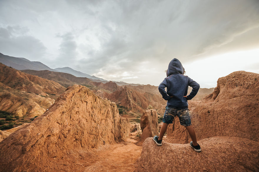 We Sold Everything And Moved Into An Old Truck To Travel And Show Our 4-Year-Old Son The Beauty Of Our Planet We Sold Everything And Moved Into An Old Truck To Travel And Show Our 4-Year-Old Son The Beauty Of Our Planet