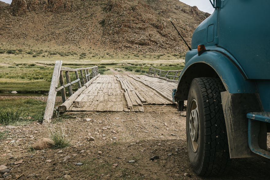 We Sold Everything And Moved Into An Old Truck To Travel And Show Our 4-Year-Old Son The Beauty Of Our Planet We Sold Everything And Moved Into An Old Truck To Travel And Show Our 4-Year-Old Son The Beauty Of Our Planet